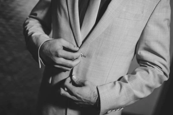 Closeup Grayscale Shot Groom Wearing Elegant Suit — Stock Photo, Image