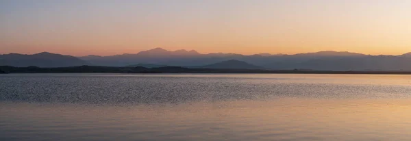 Μια Πανοραμική Φωτογραφία Της Λίμνης Σλανσκο Στην Ανατολή Του Ηλίου — Φωτογραφία Αρχείου