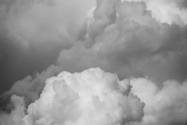 Tiro Hipnotizante Uma Bela Paisagem Nublada — Fotografia de Stock