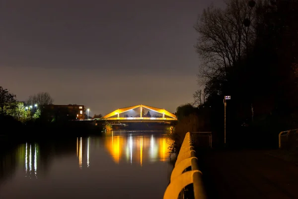 Krásný Záběr Barevného Světla Mostě Noci — Stock fotografie