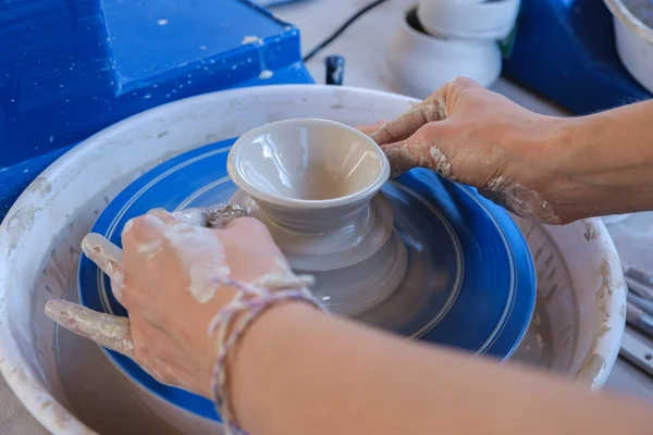 Closeup Craftswoman Hands Working Potter Wheel — Stock Photo, Image