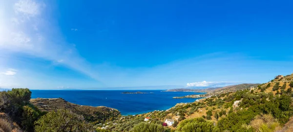 Pohled Zátoky Batsi Gavrion Řeckém Ostrově Cyclades Andros Kea Pevninou — Stock fotografie