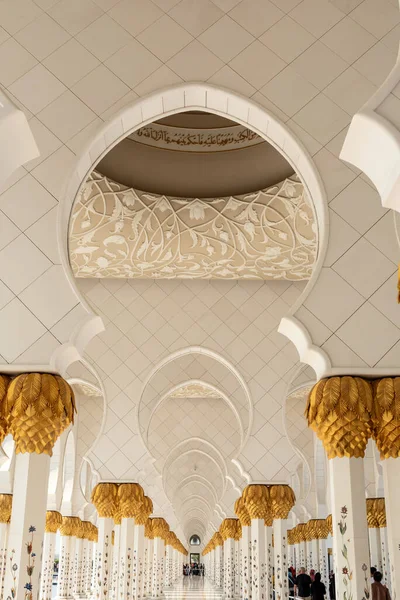 Abu Dhabi Emirados Arab Unidos Dezembro 2019 Mesquita Sheikh Zayed — Fotografia de Stock