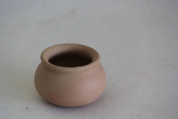 Closeup Shot Clay Pot Gray Background — Stock Photo, Image