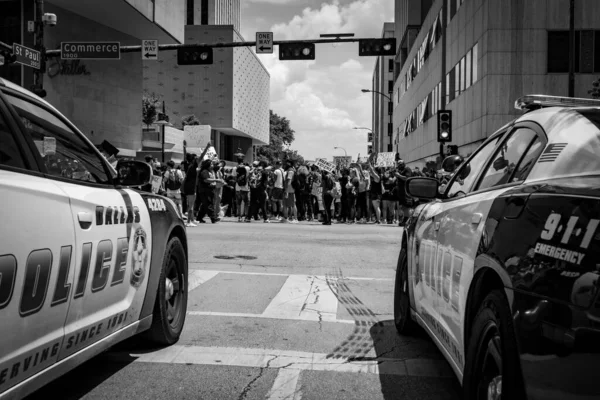 Даллас Объединенные Заявки Июня 2020 Года Полиция Далласа Следит Протестами — стоковое фото