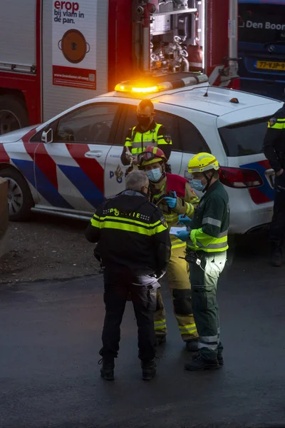 Zutphen Netherlands Aralık 2020 Ambulans Personeli Polis Itfaiyecilerin Yüz Maskeleri — Stok fotoğraf