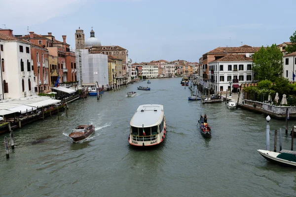 Venezia Olaszország December 2017 Széles Körű Lövés Hajók Venezia Csatornák — Stock Fotó