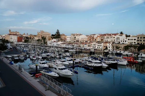 Menorca Espanha Julho 2017 Uma Foto Hipnotizante Uma Doca Barco — Fotografia de Stock