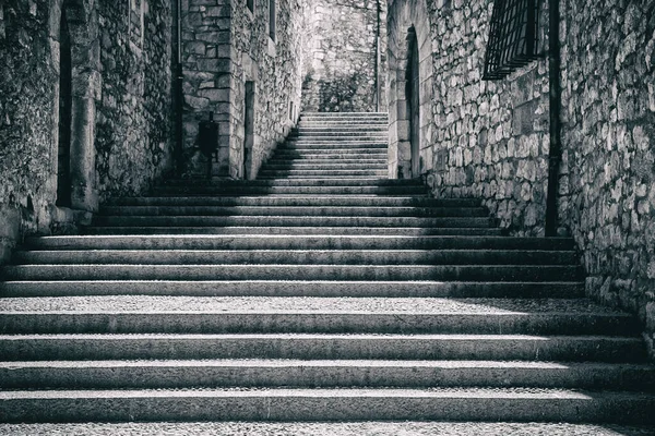 Giron Eski Çeyreğinde Taş Merdiven Manzarası — Stok fotoğraf