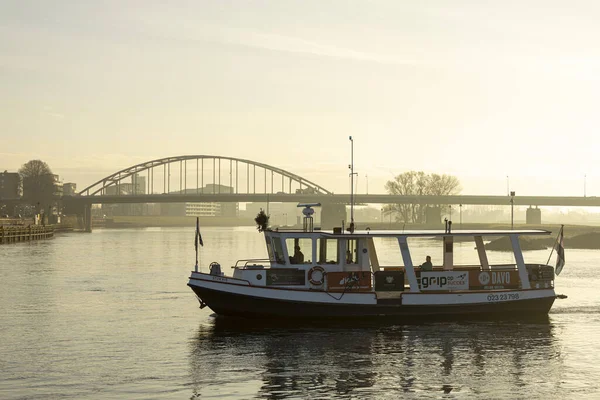 Deventer Nederland Dec 2020 Landschap Met Veerboot Voor Passagiers Die — Stockfoto