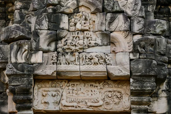 Hindoe Tempel Muur Ruïnes Met Religieuze Houtsnijwerk Patronen Phimai Historische — Stockfoto