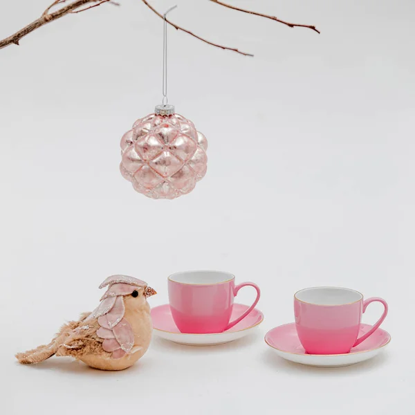 Una Composición Decoración Para Hogar Navidad Rosa Una Bola Juguete — Foto de Stock