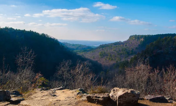 Uma Bela Paisagem Nublada Sobre Colinas Arborizadas Arkansas Estados Unidos — Fotografia de Stock