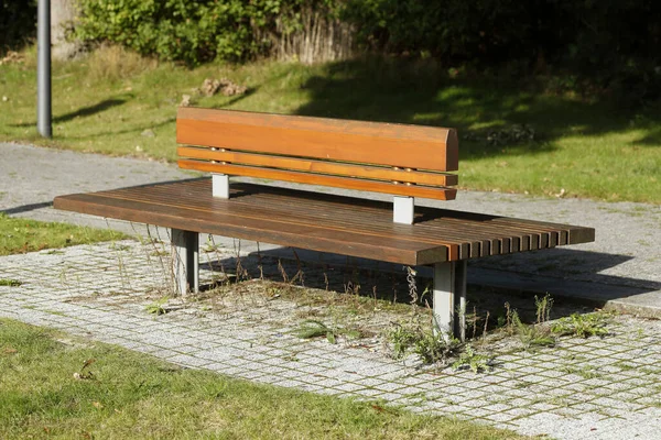 Closeup Small Wooden Bench Park Sunlight Germany — Stock Photo, Image