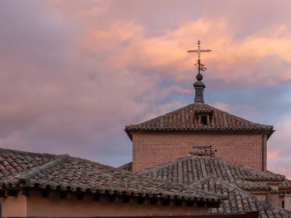 Een Dichtbij Shot Van Een Kerk Toledo Span Onder Een — Stockfoto