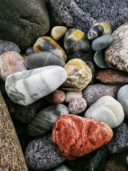 Vertikale Nahaufnahme Eines Haufens Bunter Kieselsteine Einem Strand Von Molen — Stockfoto