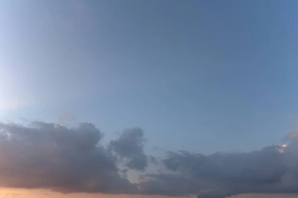 Een Prachtig Shot Van Blauwe Bewolkte Lucht — Stockfoto