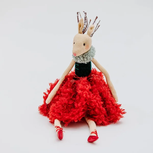 Sebuah Mainan Natal Yang Kreatif Dan Lembut Berbentuk Balerina Dengan — Stok Foto
