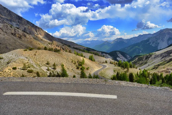 Пешеходная Тропа Пьемонтских Альпах Италия — стоковое фото