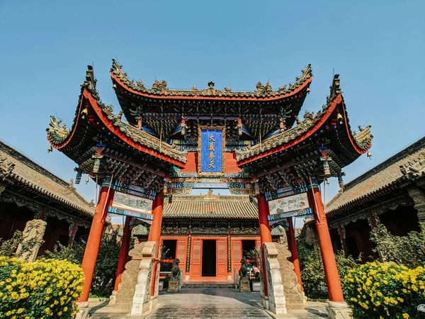 Tiro Ângulo Baixo Templo Histórico Kaifeng China — Fotografia de Stock