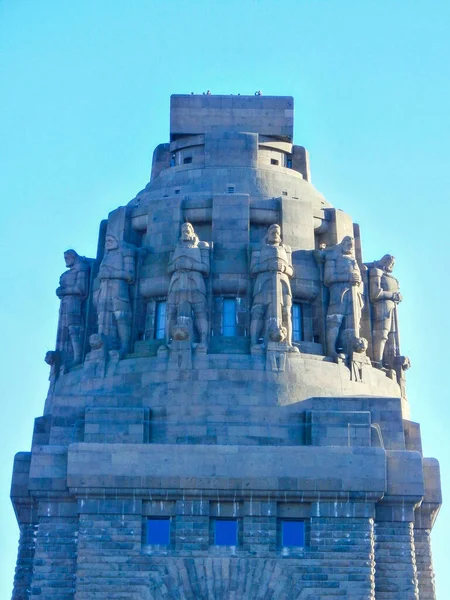 Plan Vertical Monument Bataille Des Nations Leipzig Sous Ciel Bleu — Photo