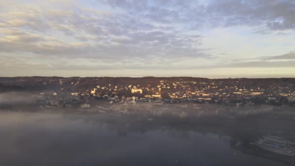 Άποψη Του Starnberg Κοντά Στο Μόναχο Κατά Διάρκεια Ομιχλώδους Πρωί — Αρχείο Βίντεο
