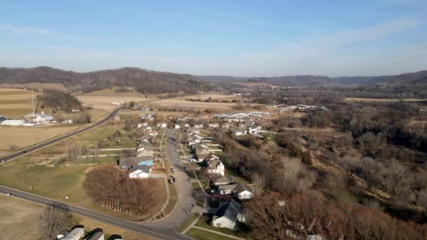 Aerial Shot Valley Next Streets Cars Living Houses Large Gardens — Stock Video