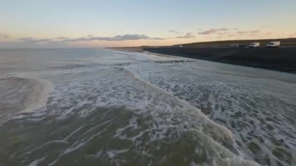 Vista Panoramica Sull Oceano Sulla Costa Sabbiosa Nella Giornata Sole — Video Stock