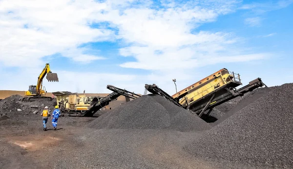 Mineração Manganês Cercada Por Escavadeira África Sul — Fotografia de Stock