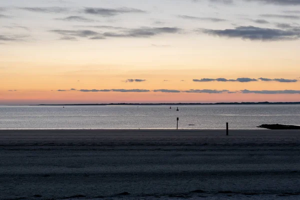 Der Schöne Sonnenuntergang Über Dem Meer — Stockfoto