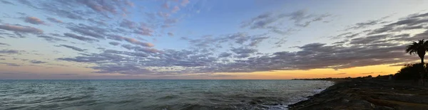 Uno Scatto Panoramico Del Mar Mediterraneo Durante Tramonto — Foto Stock