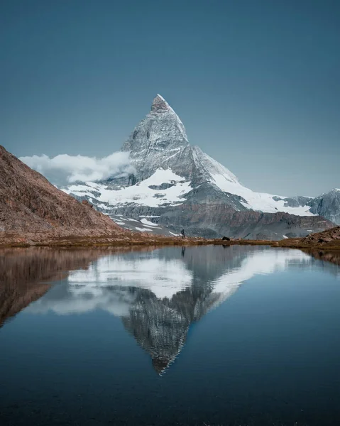 Μια Όμορφη Θέα Της Διάσημης Λίμνης Riffelsee Στα Βουνά Matterhorn — Φωτογραφία Αρχείου