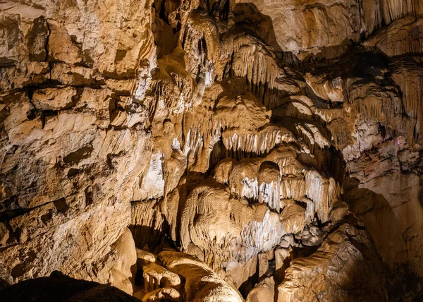 Interior Uma Antiga Caverna Rochosa Histórica — Fotografia de Stock