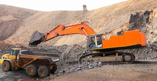 Manganese Mining Industry Types Equipments Background Sky — Stock Photo, Image