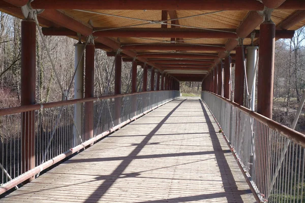 Крупный План Моста Парке Солнечный День — стоковое фото