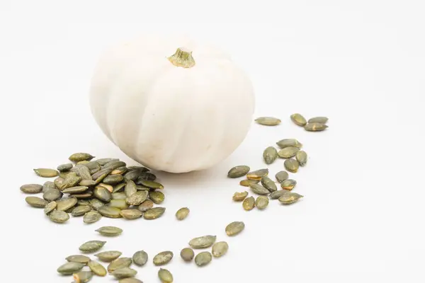 Closeup Shot White Exotic Pumpkin Pumpkin Seeds Isolated White Background — Stock Photo, Image