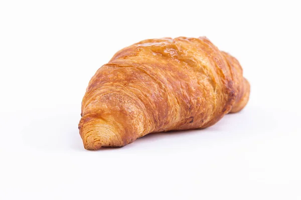 Närbild Fräsch Klassisk Croissant Isolerad Vit Bakgrund — Stockfoto