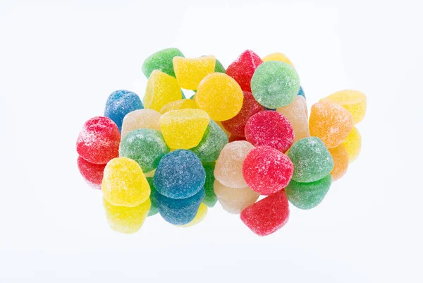 Een Close Van Gummy Snoepjes Met Suiker Toppings Geïsoleerd Een — Stockfoto