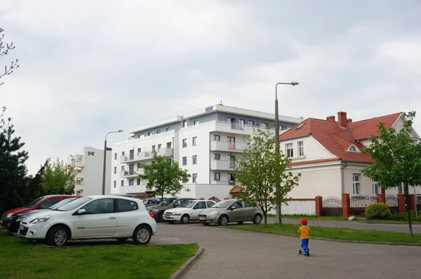 Poznan Polen Mai 2017 Mehrfamilienhaus Einer Straße Stadtteil Stare Zegrze — Stockfoto