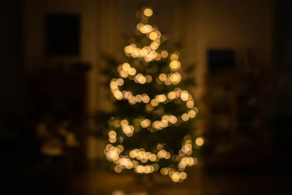 Árvore Natal Com Luzes Fundo Bokeh — Fotografia de Stock