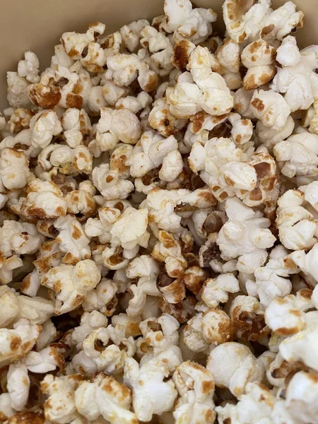 Vertikální Detailní Záběr Lahodného Popcornu — Stock fotografie