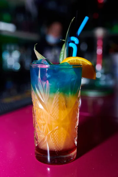Vertikal Bild Tropisk Cocktail Drink — Stockfoto