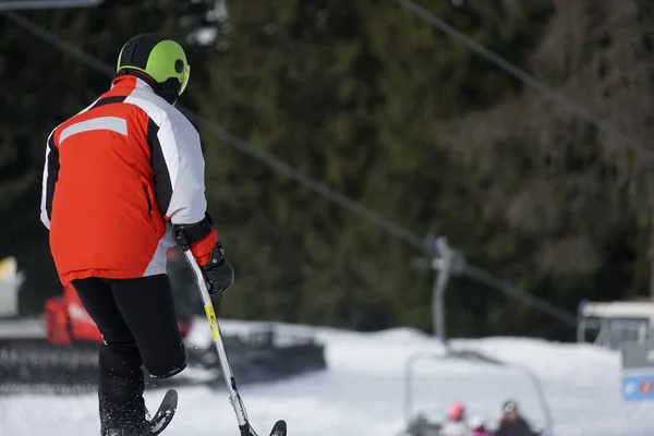 Skieur Amputé Résilient Qui Fait Preuve Force Détermination Dans Une — Photo