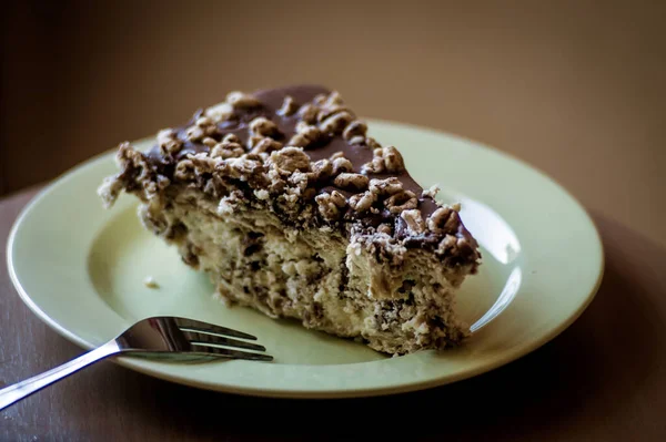 Крупный План Кусочка Вкусного Шоколадного Торта — стоковое фото