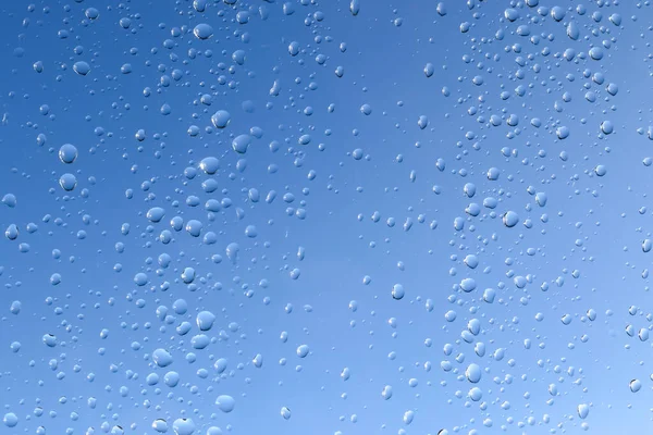 Eine Nahaufnahme Des Wassers Fällt Über Die Glasoberfläche — Stockfoto