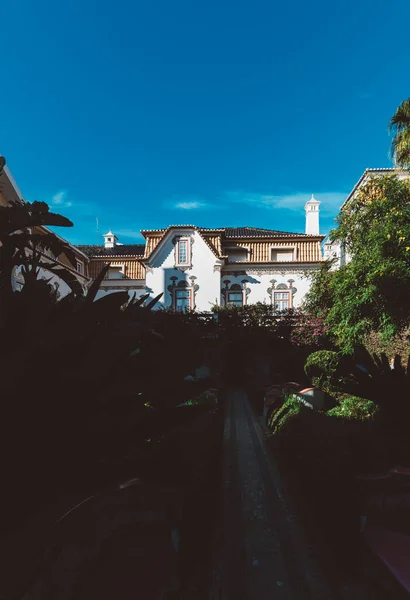 Een Prachtig Shot Van Een Gebouw Estoril Portugal Met Een — Stockfoto
