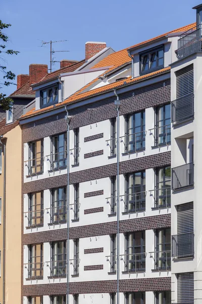 Eine Vertikale Aufnahme Moderner Wohngebäude Hannover Deutschland — Stockfoto