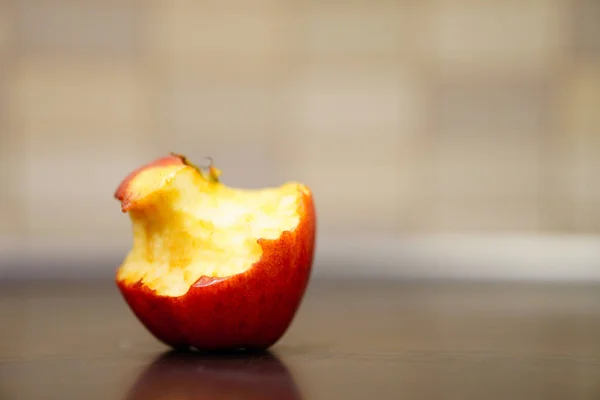 โฟก สการเล อกใกล ดของแอปเป ดบนโต — ภาพถ่ายสต็อก