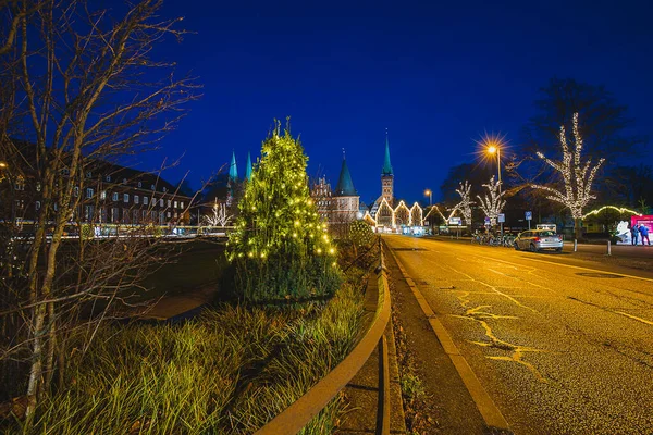 Ein Schöner Blick Auf Die Lübecker Innenstadt Mit Weihnachtsdekoration Der — Stockfoto