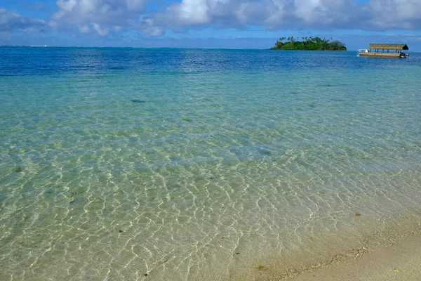 Bel Colpo Acqua Calma Una Spiaggia — Foto Stock